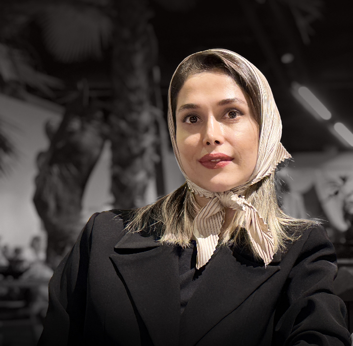 درباره آذران وب